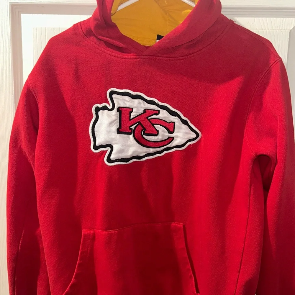 6 Men’s hoodies. Brands: Champiom, Nike, Tek Gear, NFL (Chiefs) - Picture 4 of 6